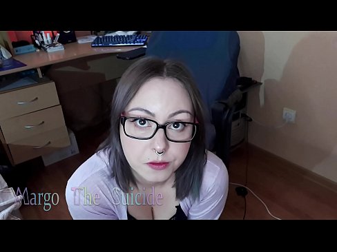 ❤️ Sexy jente med briller suger dildo dypt på kamera Hjemmelaget porno hos oss no.sayhentai.ru ﹏